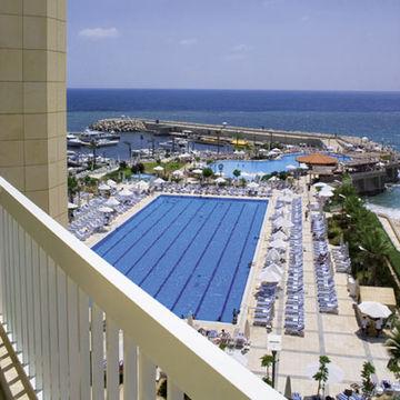 Moevenpick Resort 5*