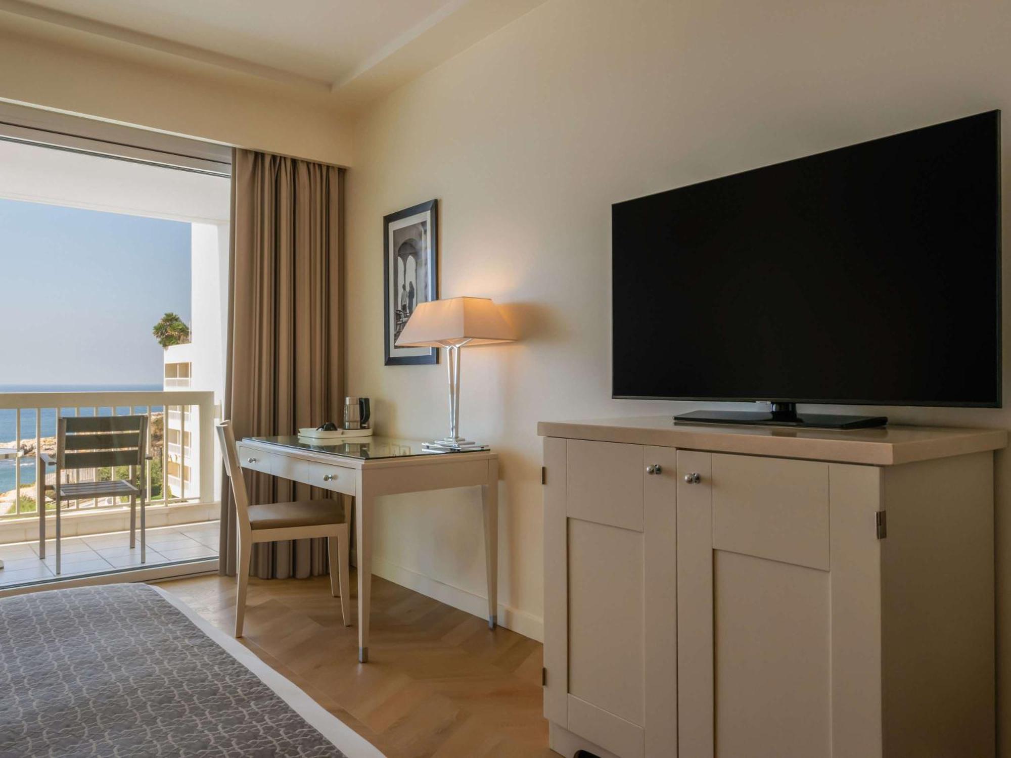 Moevenpick Resort Beirut