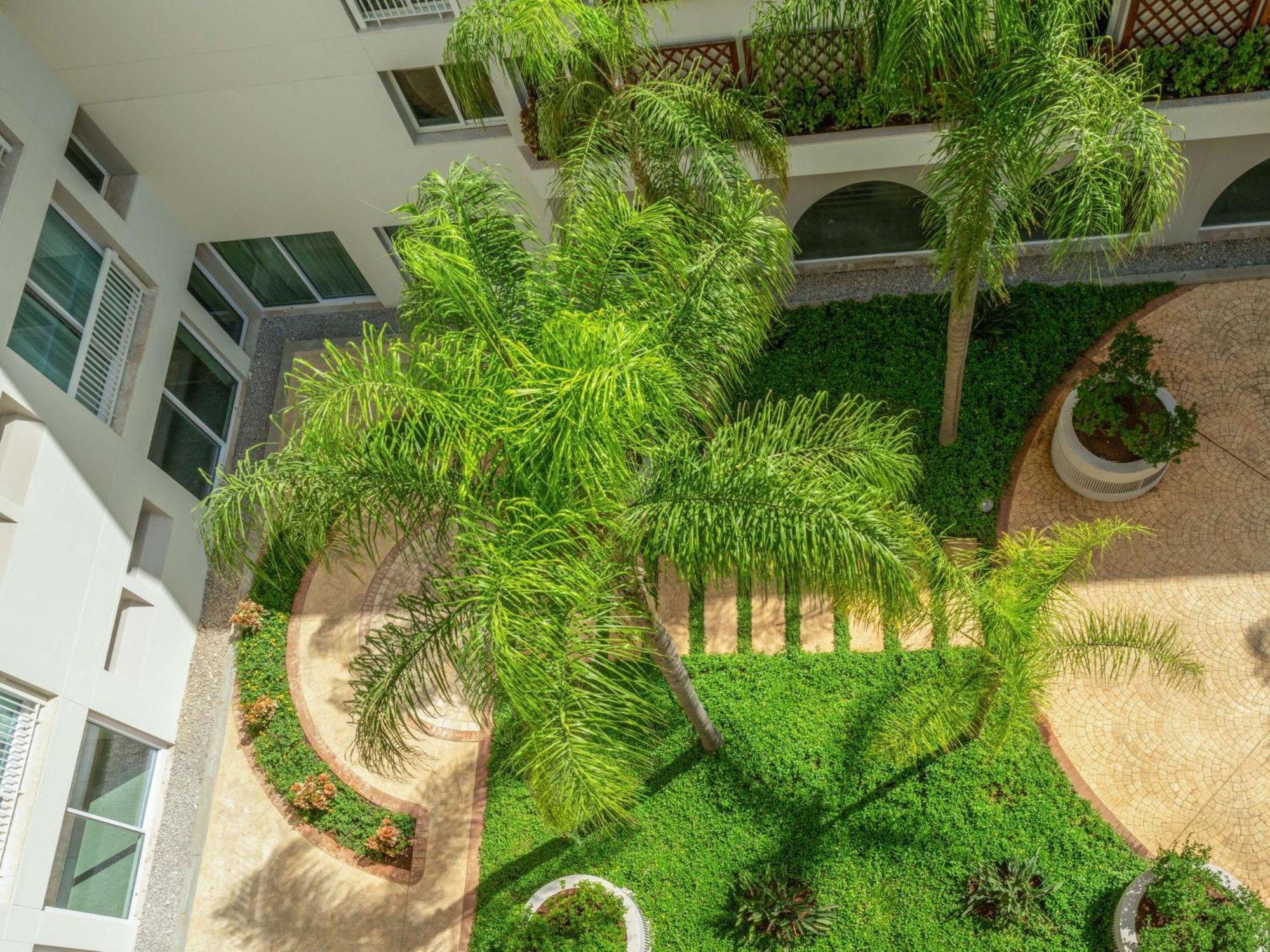 Moevenpick Resort 5*
