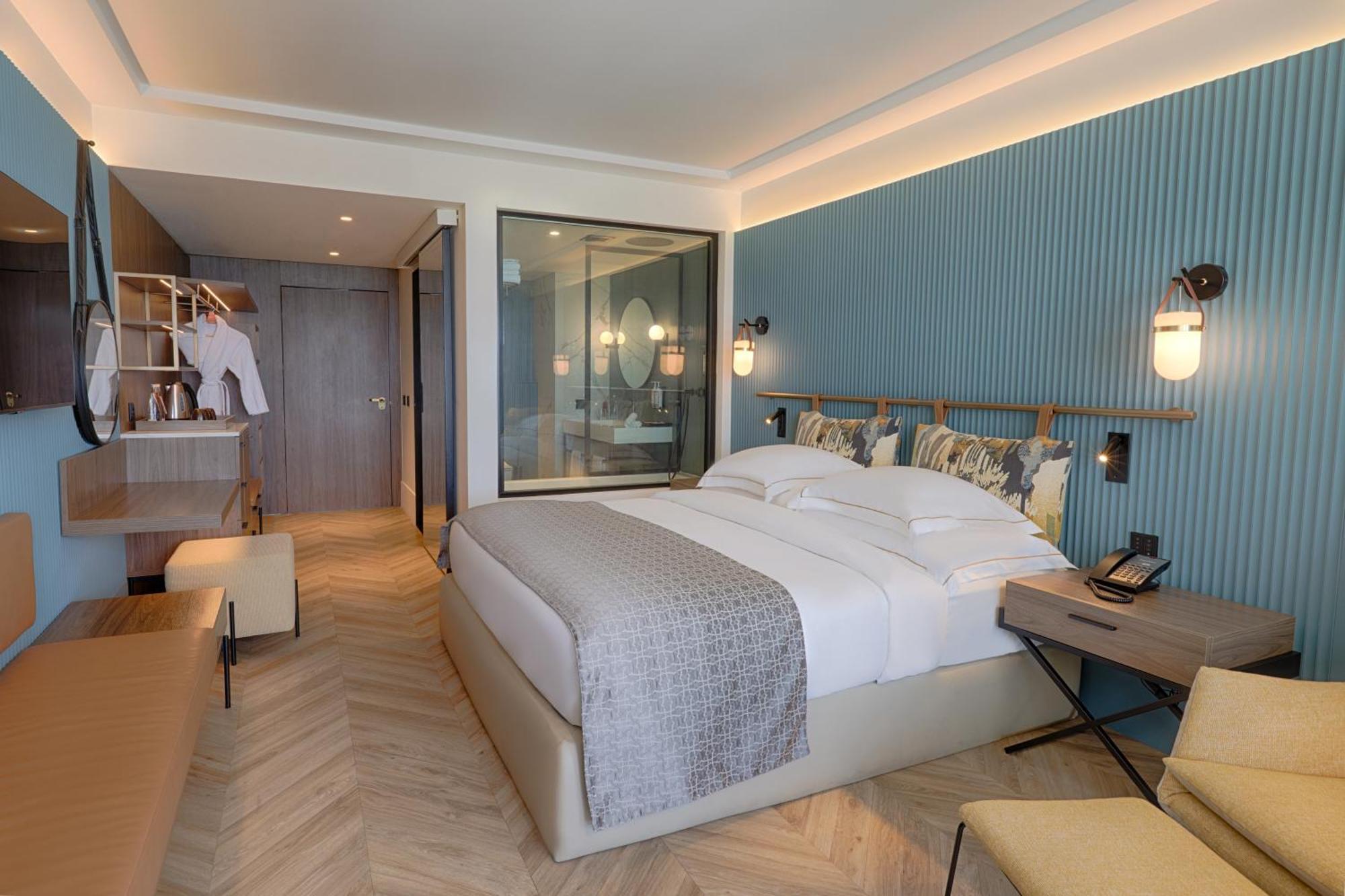 Resort Moevenpick 5*