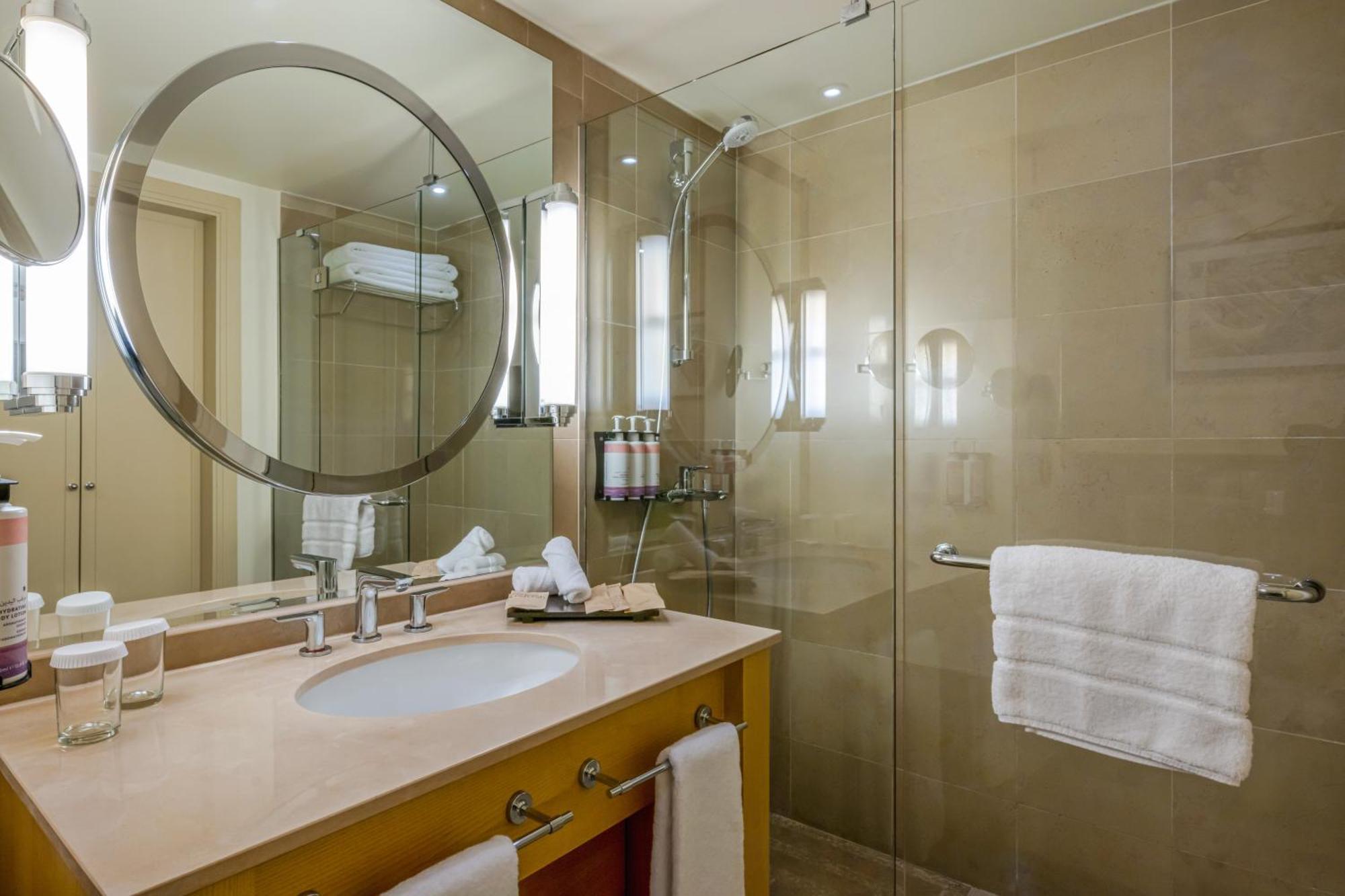 Moevenpick Resort 5*